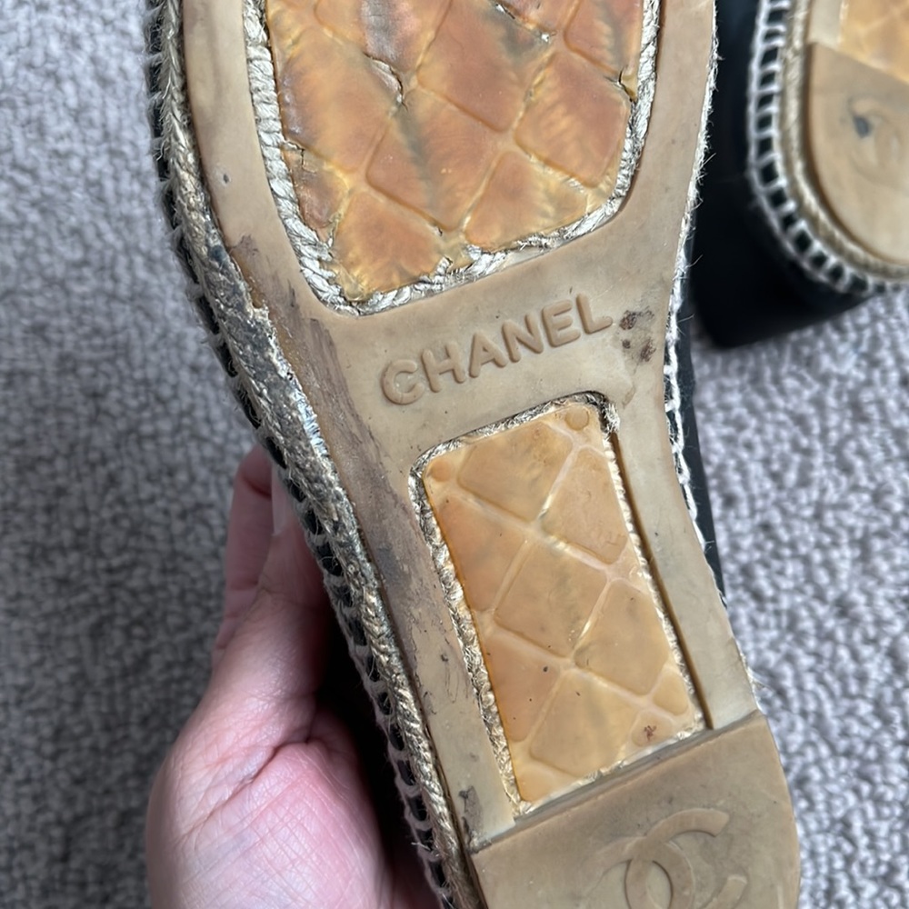 CHANEL Lambskin Espadrille Flats (37) - Black - Picture 5 of 11